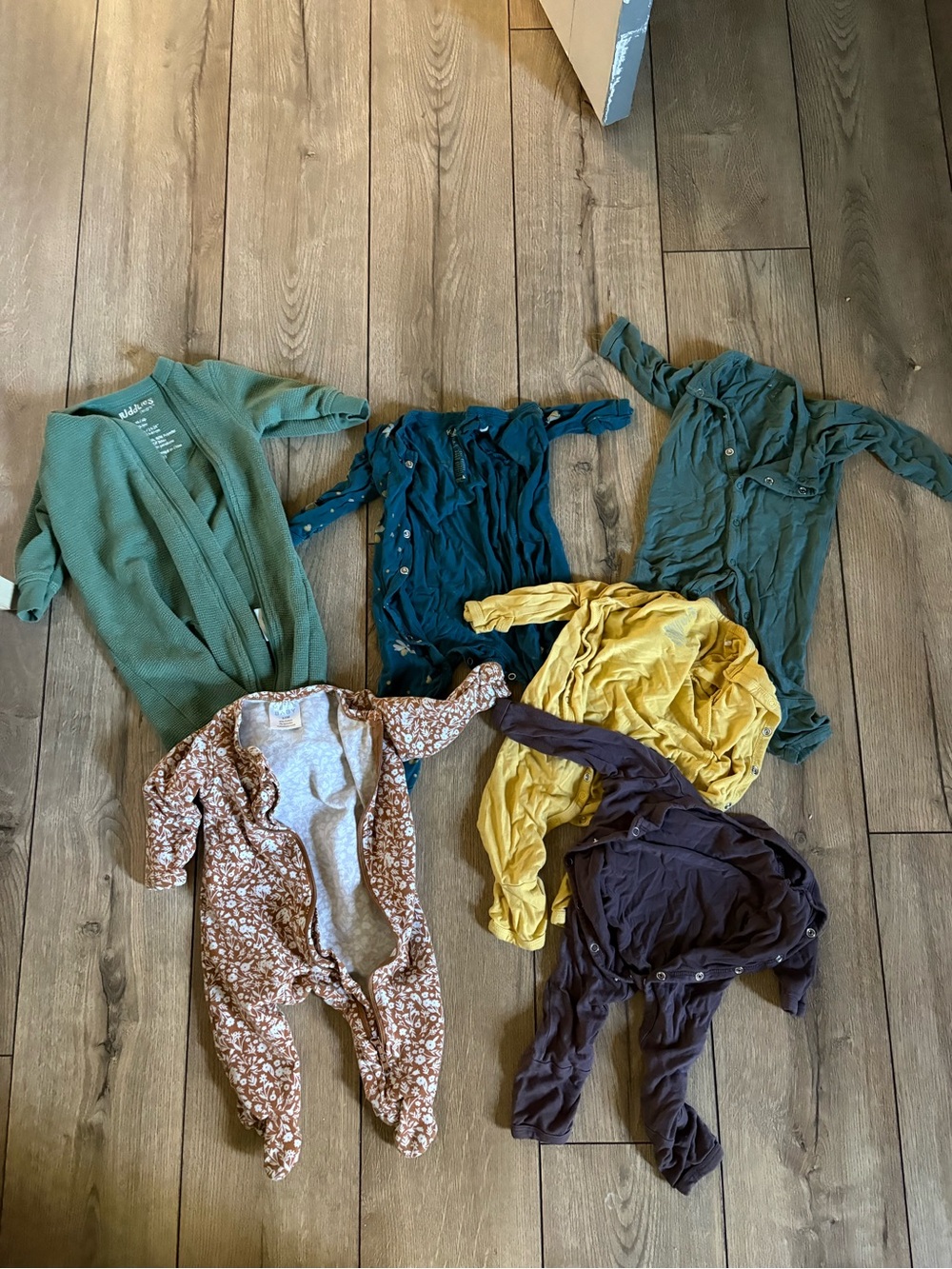 Kyte baby sleepers + juddles and mebie baby